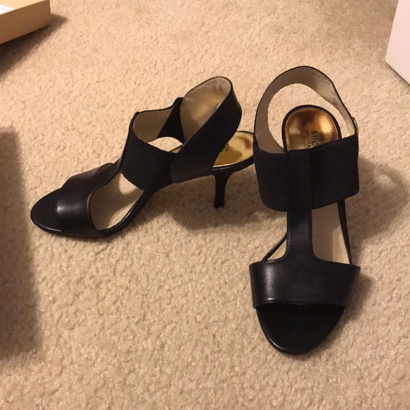 Michael Kors black sandals - Picture 3 of 6